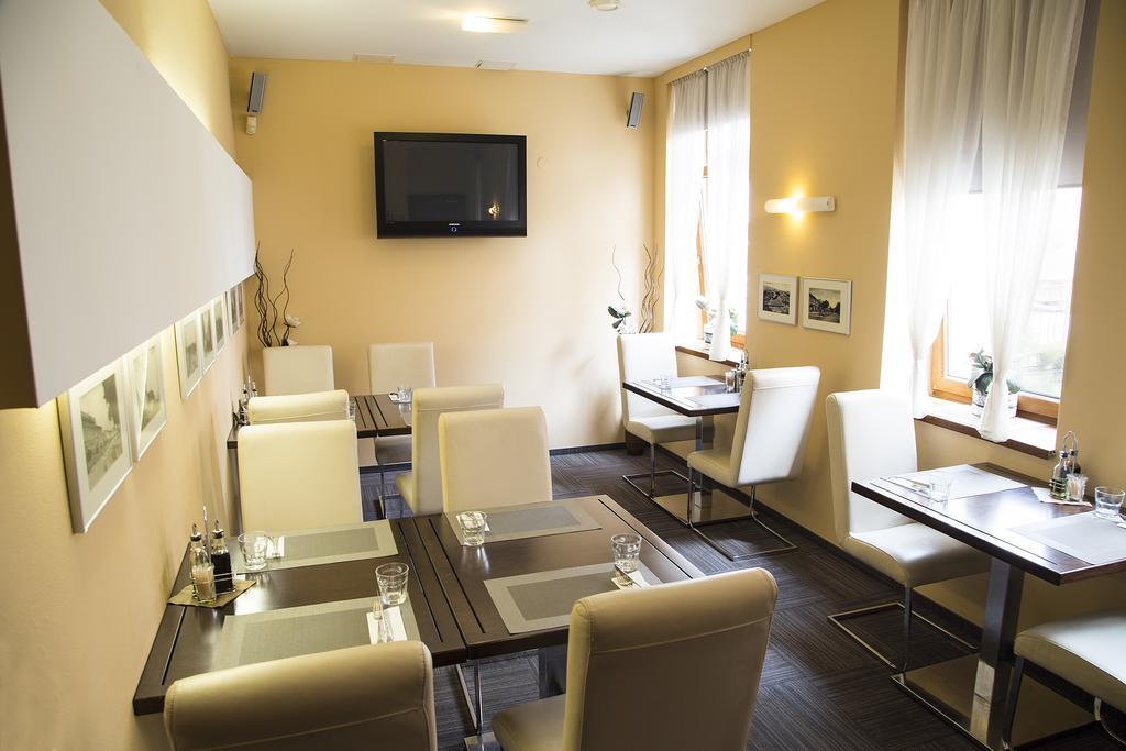 Franko Hotel Zvolen Extérieur photo